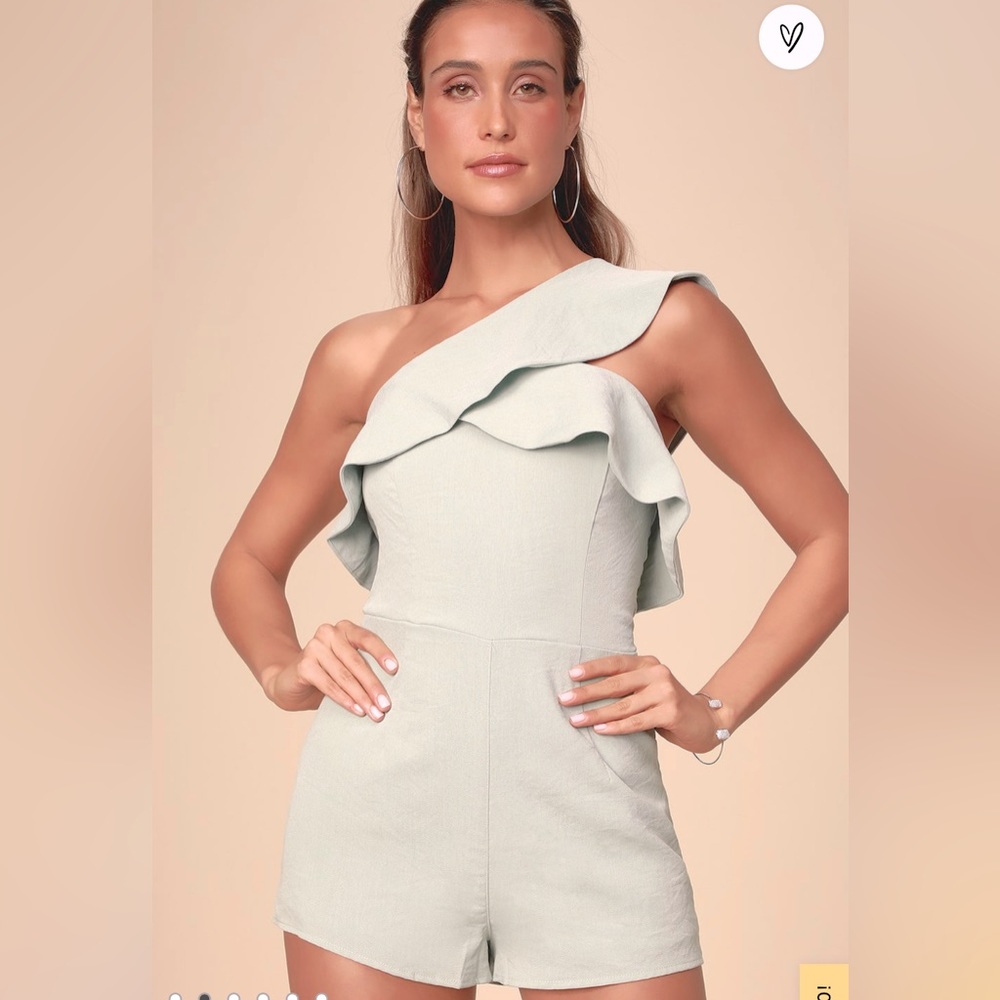 New with Tags - Lulu’s Butterfly One Shoulder Romper, Size S